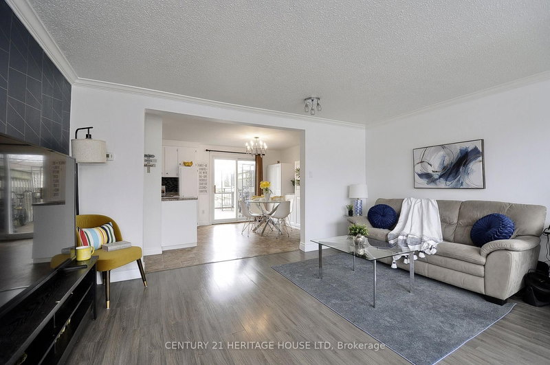 471 Strasburg Rd, Kitchener, N2E 1P1 | Image 2