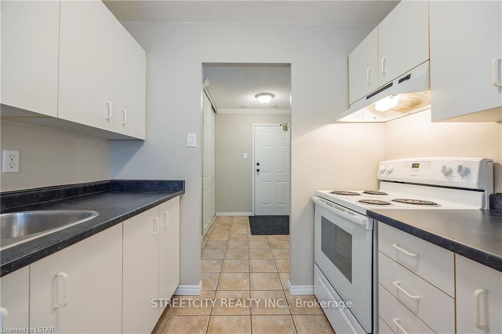 95 Baseline Road W, Unit 103 - Photo 11