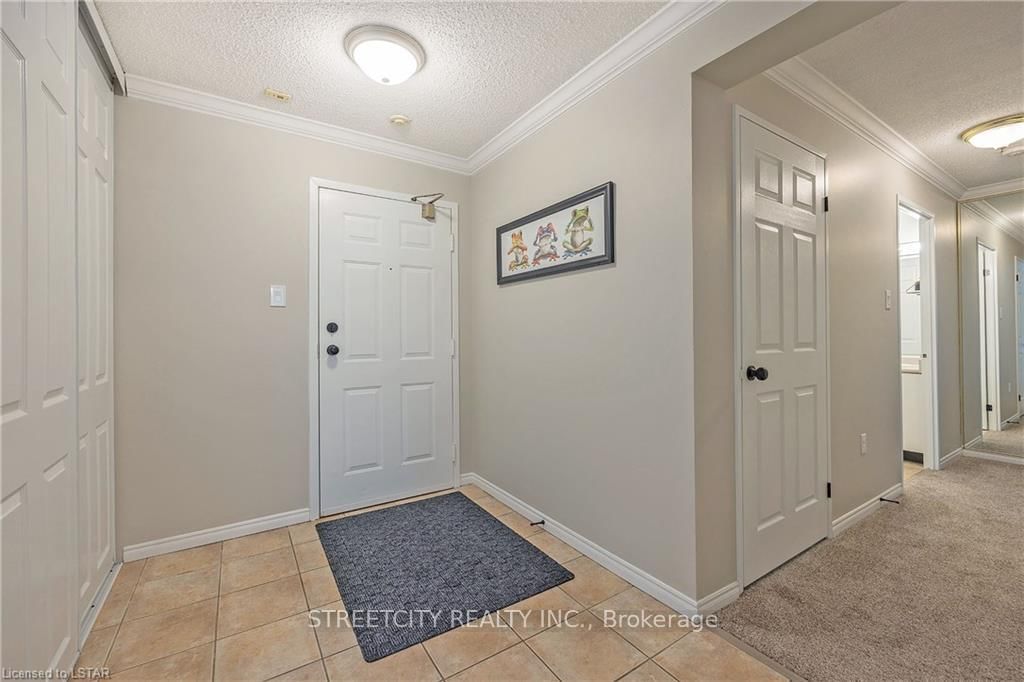 95 Baseline Road W, Unit 103 - Photo 14