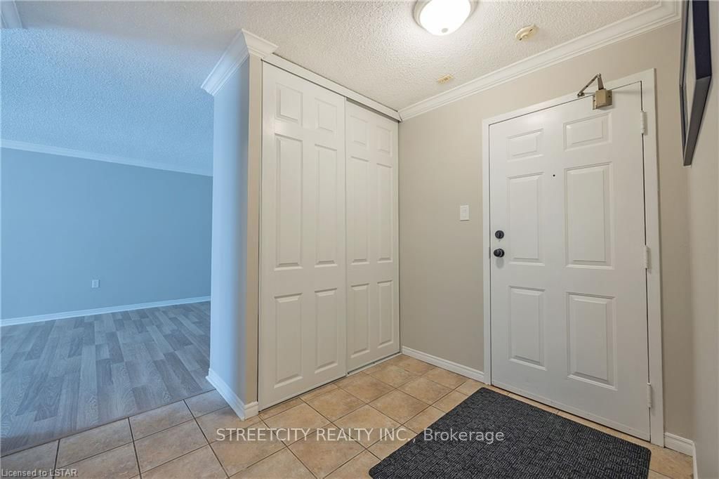 95 Baseline Road W, Unit 103 - Photo 15