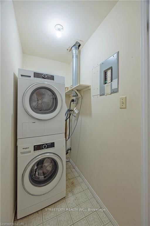 95 Baseline Road W, Unit 103 - Photo 16