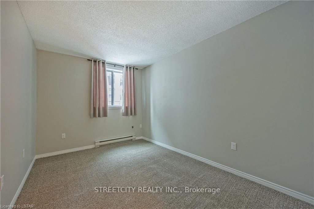 95 Baseline Road W, Unit 103 - Photo 17