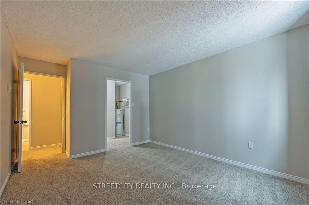 95 Baseline Road W, Unit 103 - Photo 20