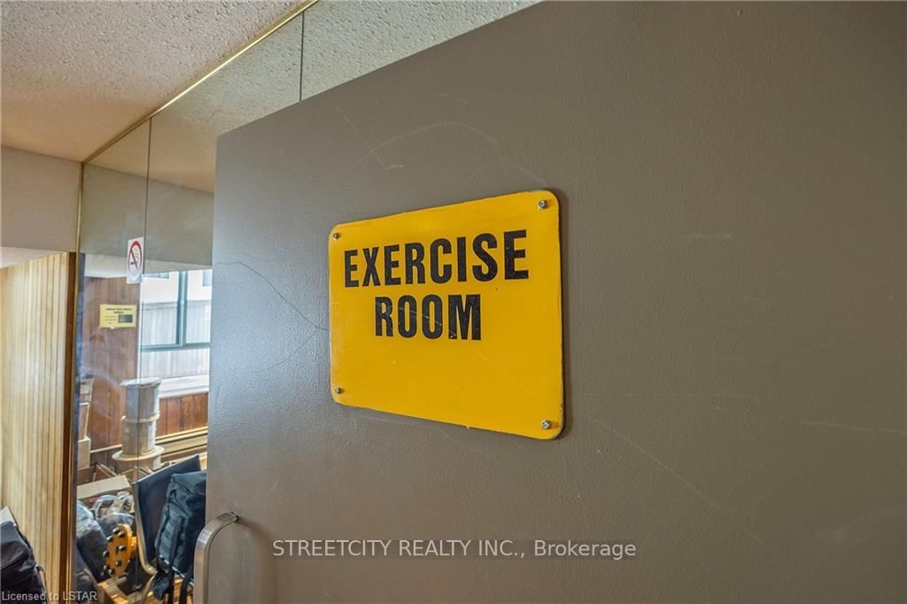 95 Baseline Road W, Unit 103 - Photo 32