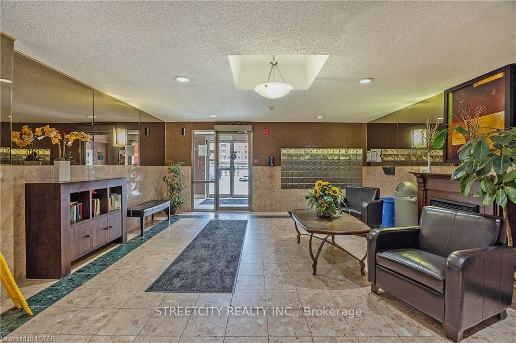 95 Baseline Road W, Unit 103 - Photo 33