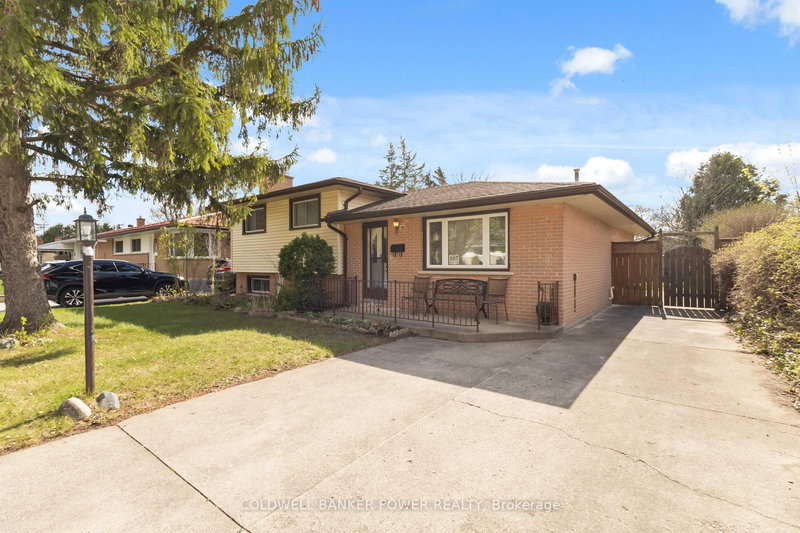 home for sale on 107 Pawnee Road