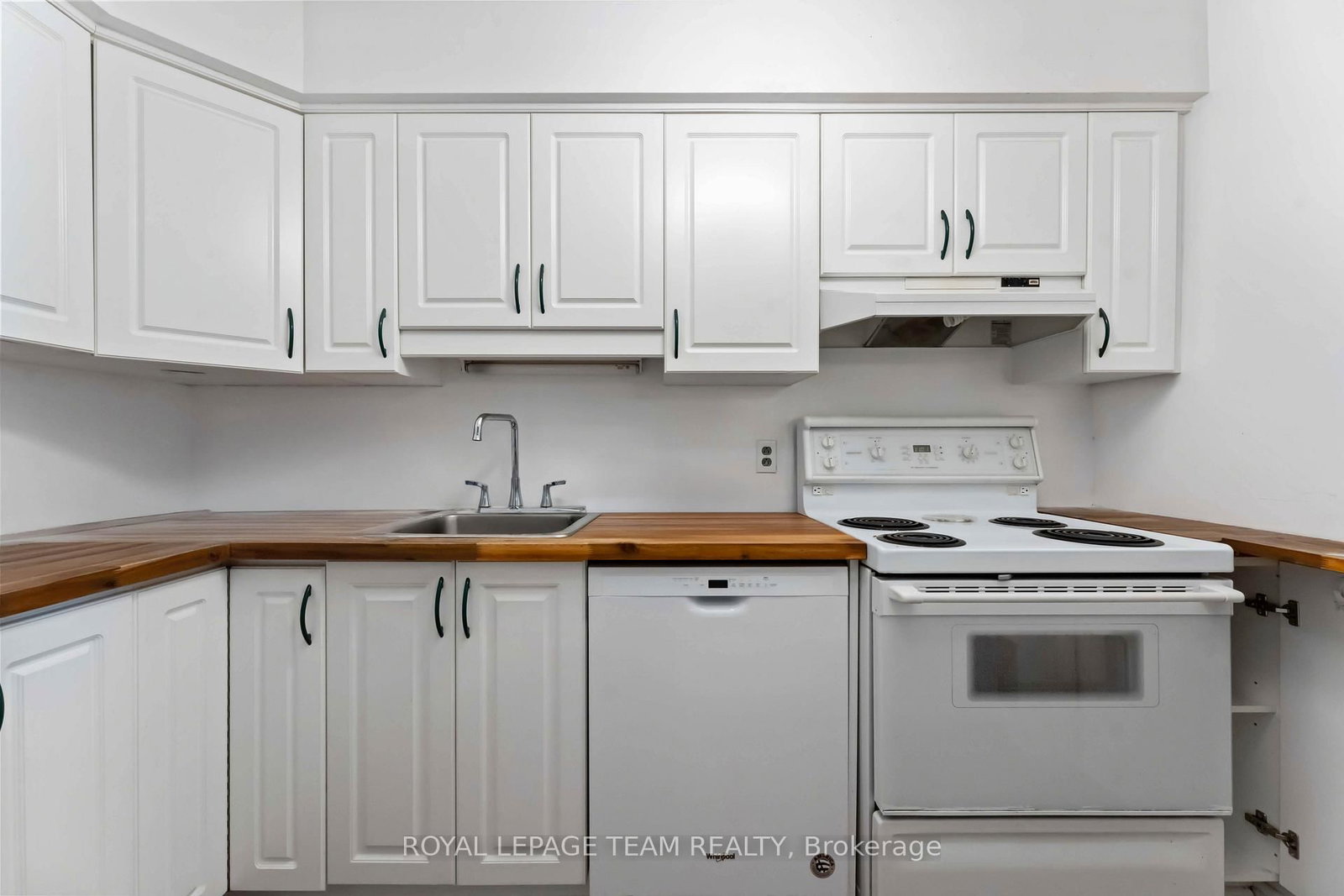 158C McArthur Avenue, Unit 606 - Photo 7