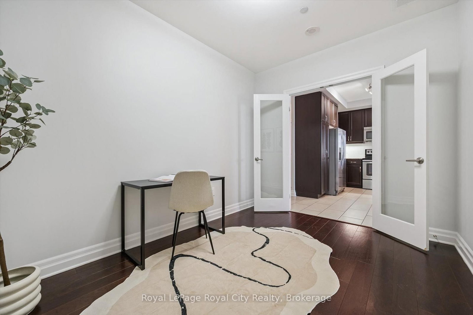 160 Macdonell Street, Unit 1108 - Photo 20