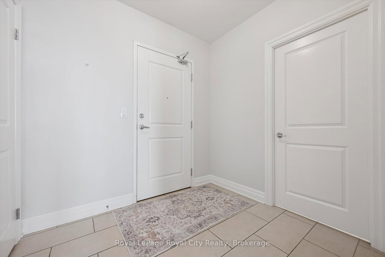 160 Macdonell Street, Unit 1108 - Photo 22