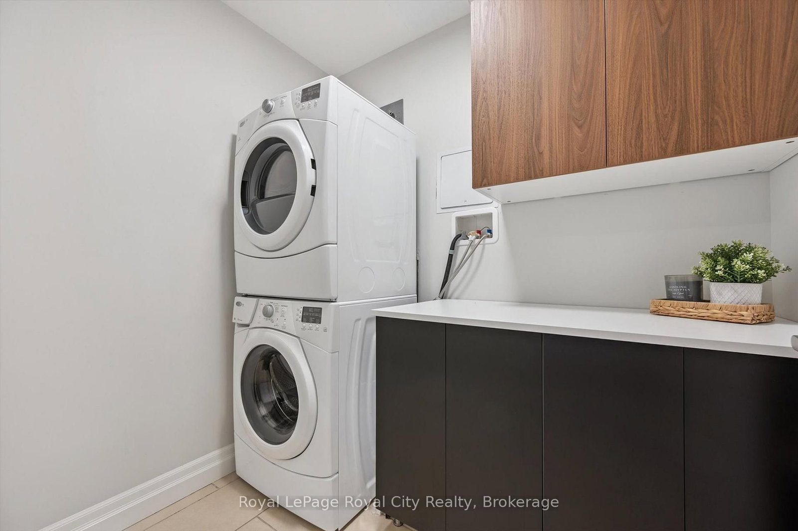 160 Macdonell Street, Unit 1108 - Photo 23