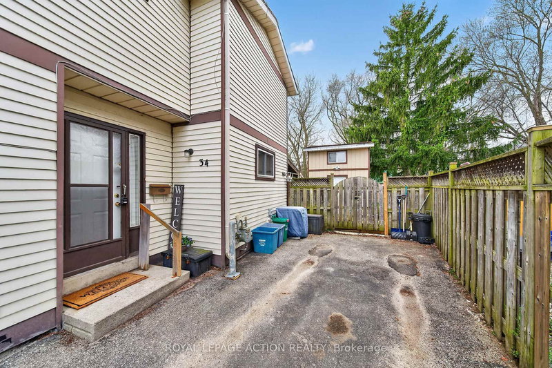 34 Enfield Cres, Brantford, N3P 1B2 | Image 3