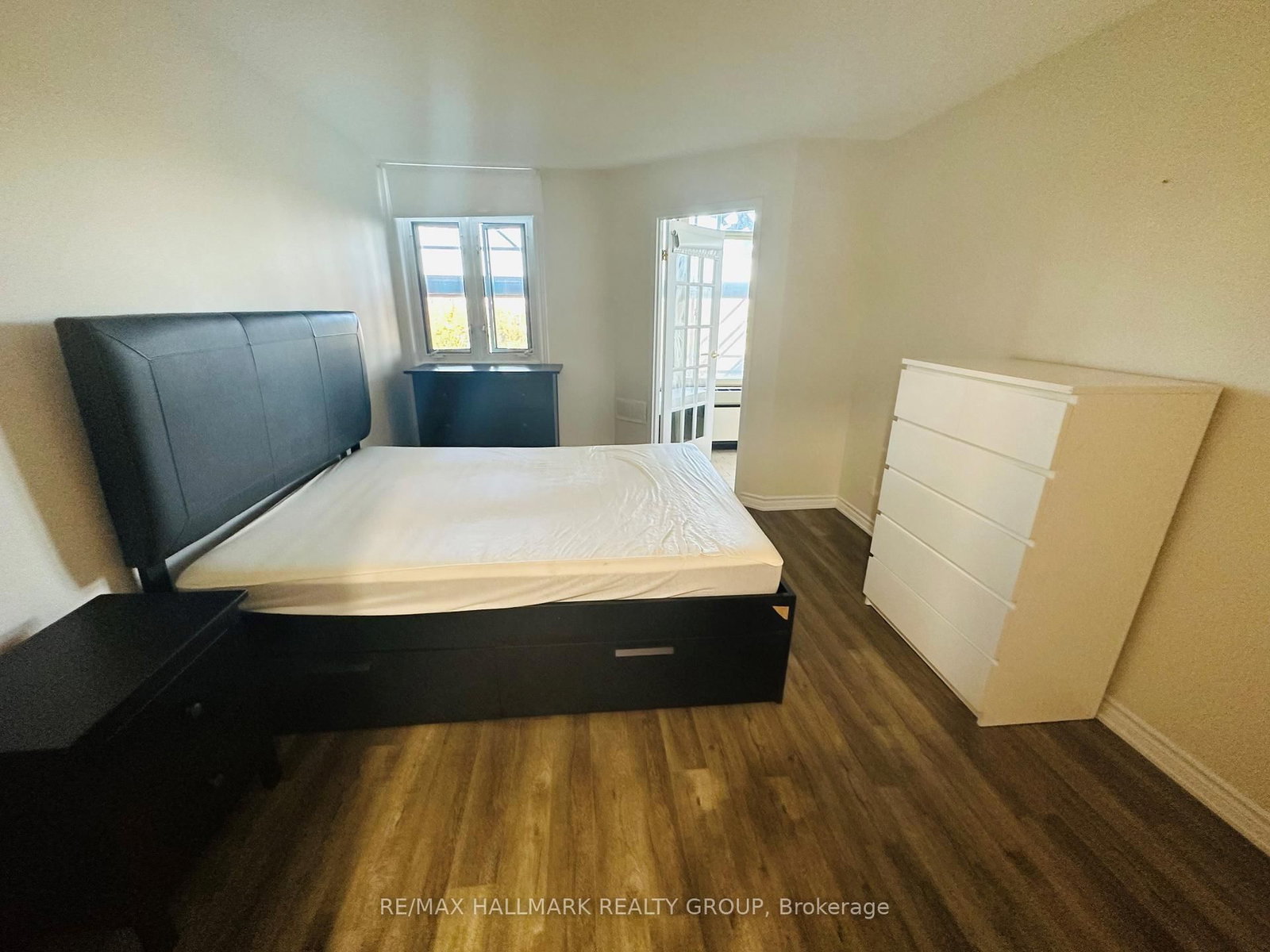 1025 Grenon Avenue, Unit 813 - Photo 10