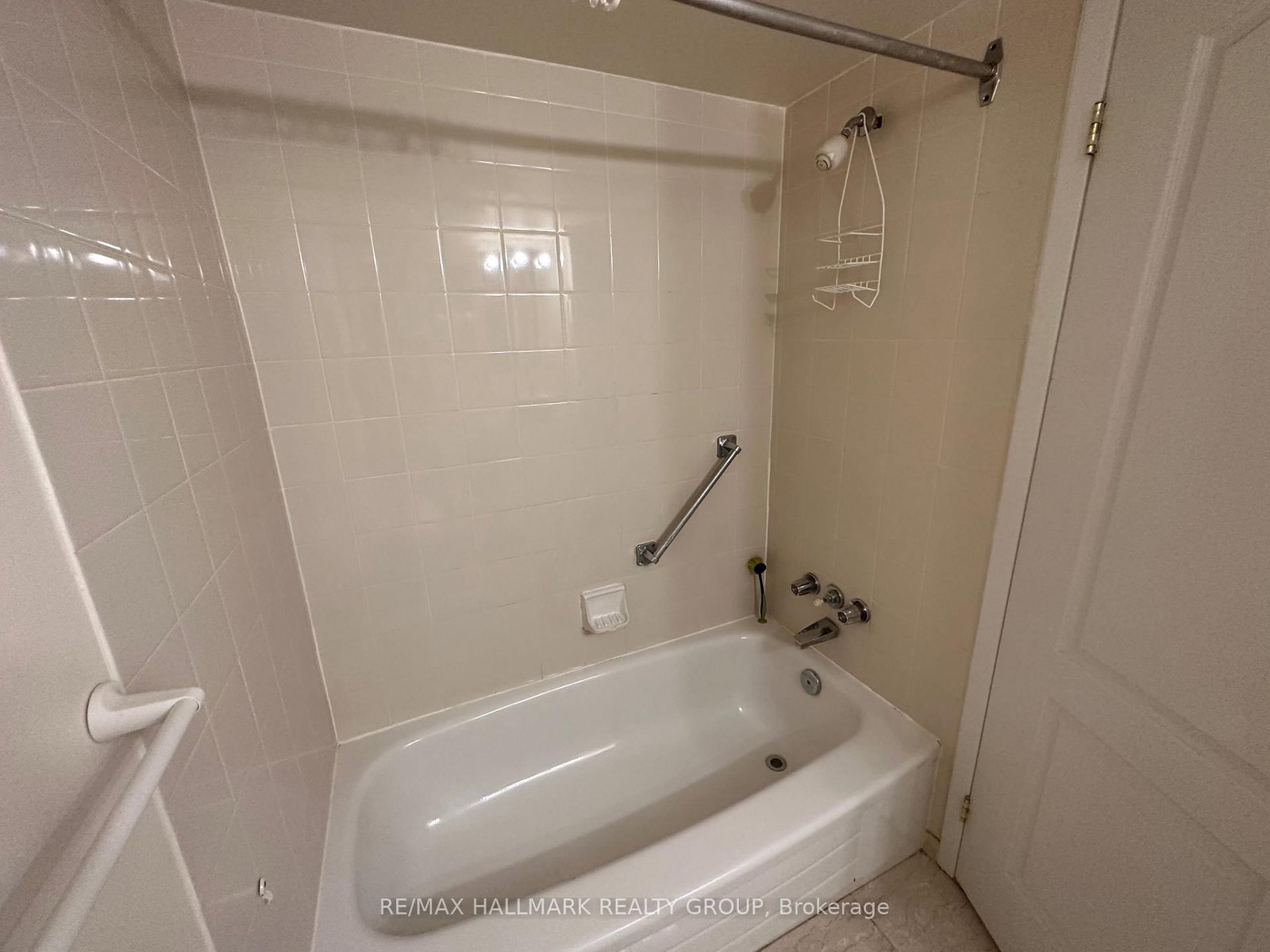 1025 Grenon Avenue, Unit 813 - Photo 12