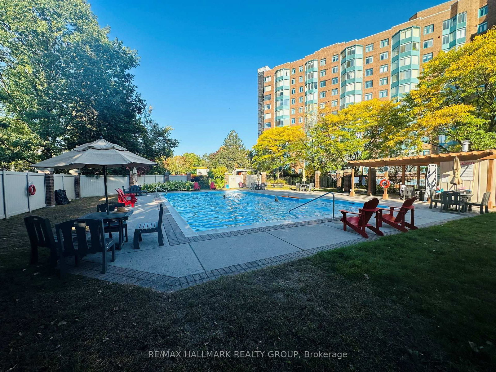 1025 Grenon Avenue, Unit 813 - Photo 20