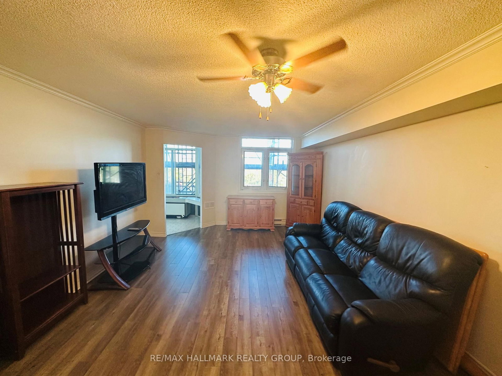 1025 Grenon Avenue, Unit 813 - Photo 3