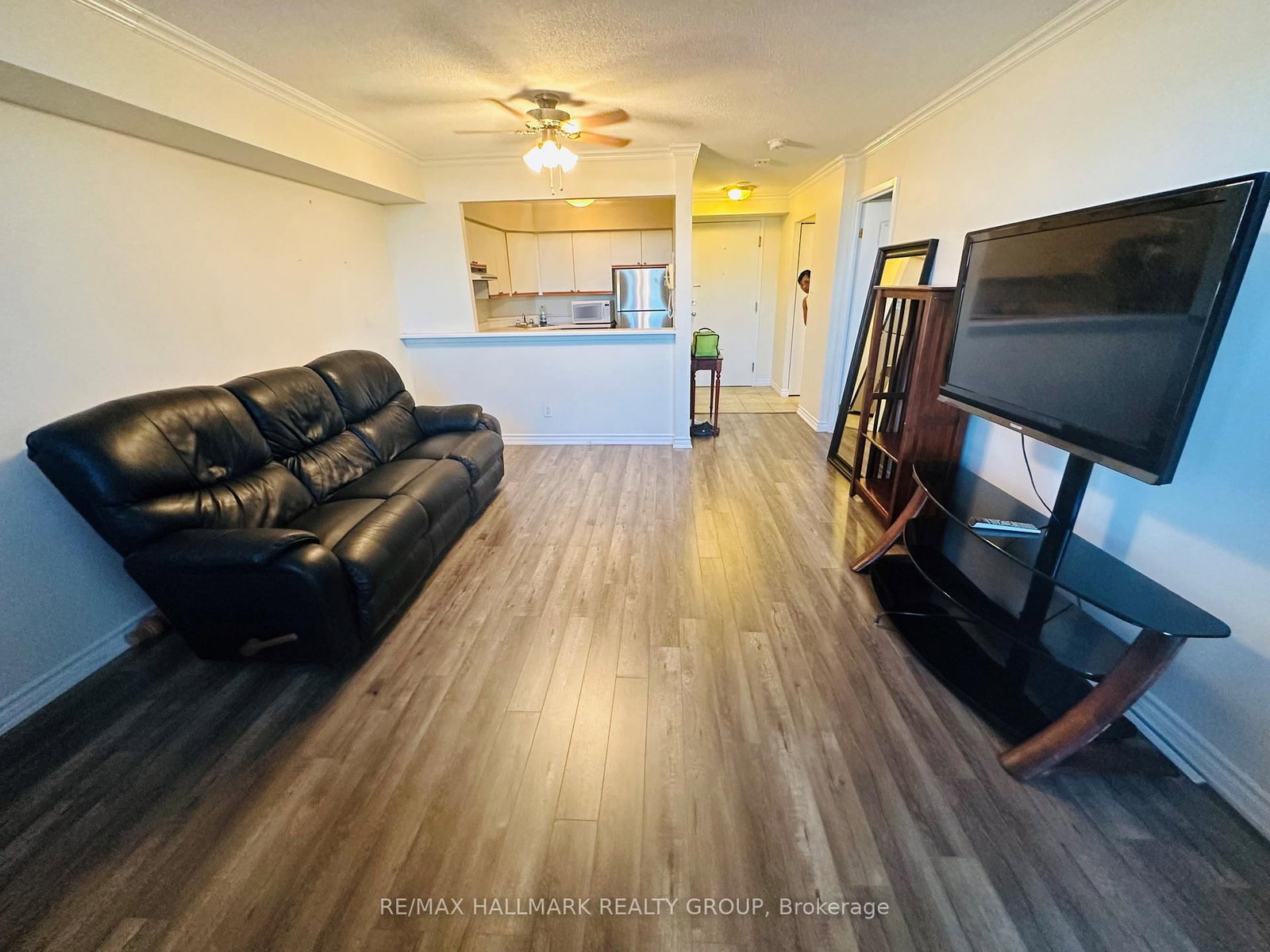 1025 Grenon Avenue, Unit 813 - Photo 4