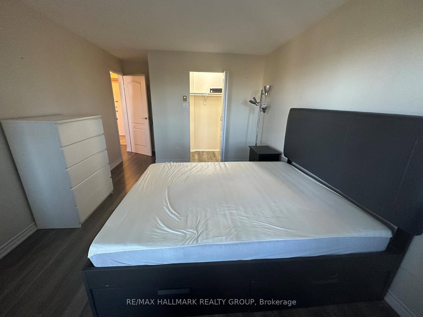 1025 Grenon Avenue, Unit 813 - Photo 9