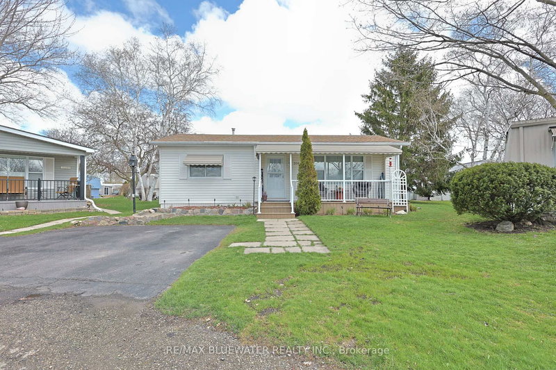 206 Biltmore Dr, South Huron, N0M 1T0 | Image 3