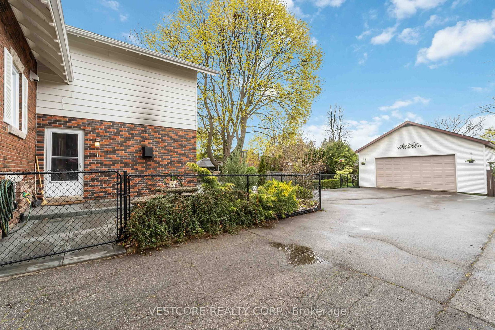 99 E Main Street E - Photo 26