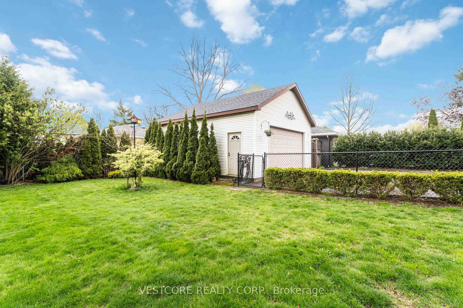 99 E Main Street E - Photo 28