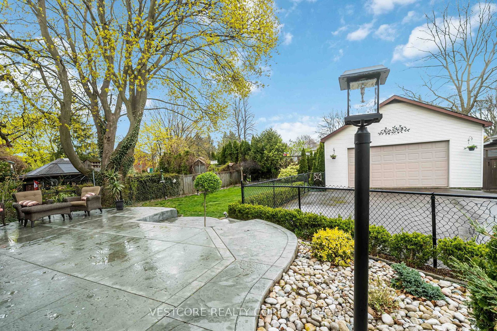 99 E Main Street E - Photo 29