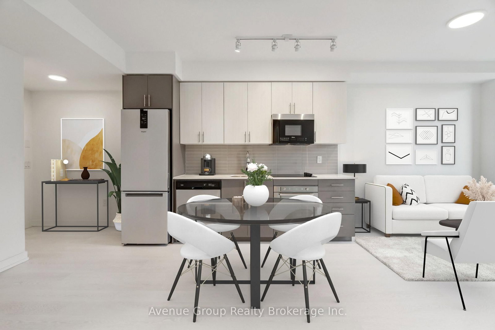 415 Main Street W, Unit 318 - Photo 2