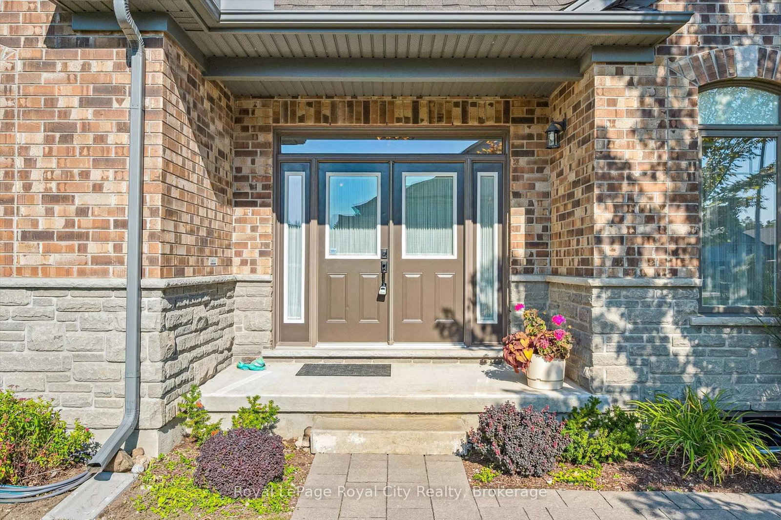 39 Kay Crescent, Unit 1 - Photo 8