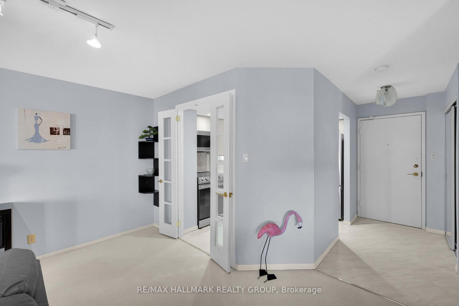 151 Bay Street, Unit 810 - Photo 10