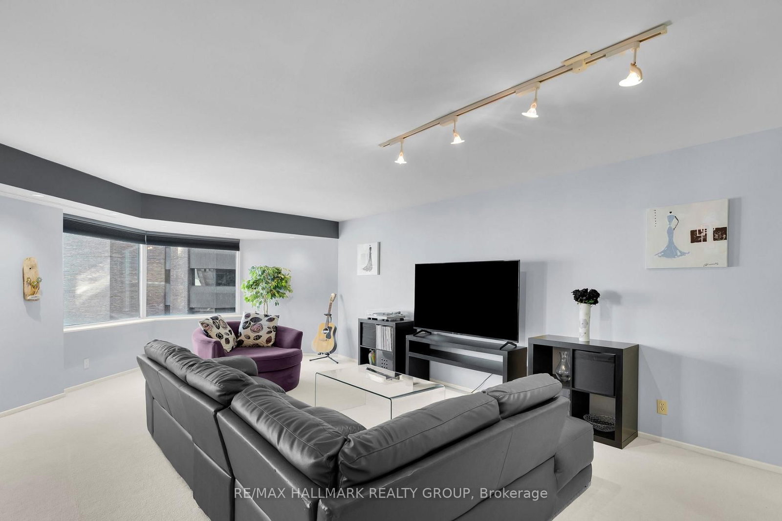 151 Bay Street, Unit 810 - Photo 12