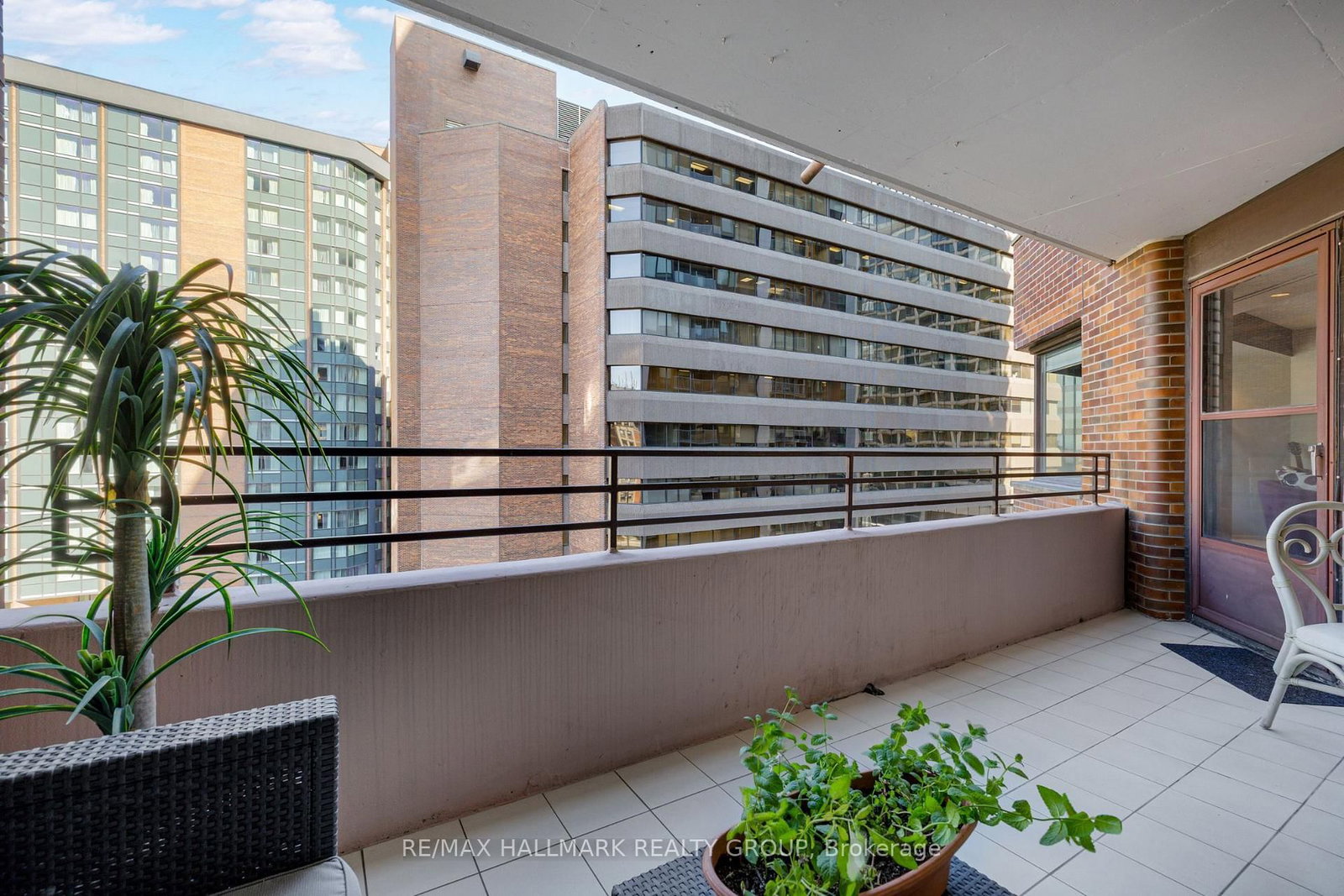 151 Bay Street, Unit 810 - Photo 25