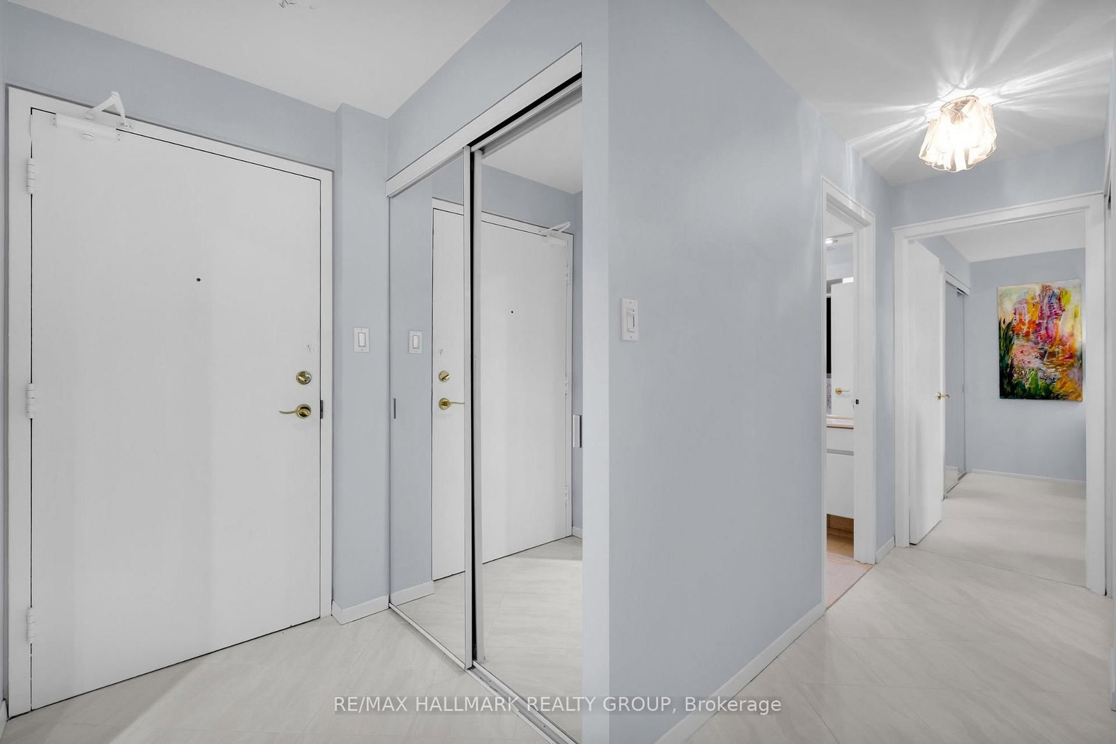 151 Bay Street, Unit 810 - Photo 4