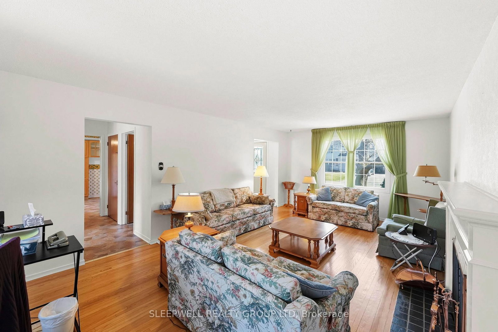 91 Country Lane W - Photo 6