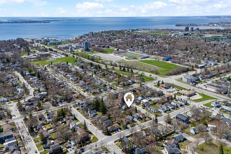 19 Westdale Ave, Kingston, K7L 4S1 | Image 3