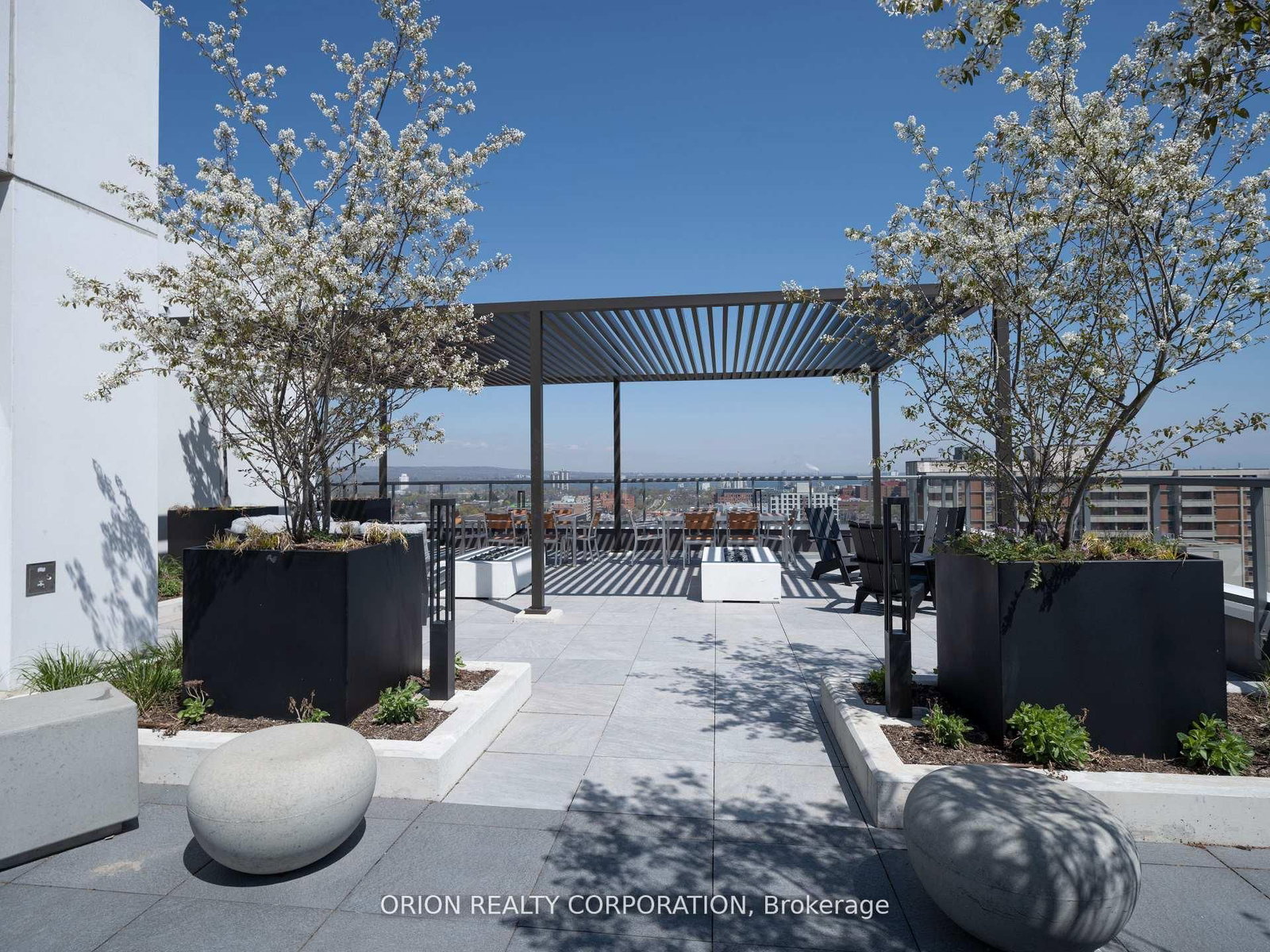 212 King William Street, Unit 821 - Photo 17