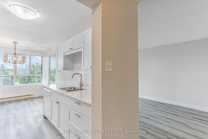 609 - 600 GRENFELL Dr, London North, N5X 2R8 | Image 3