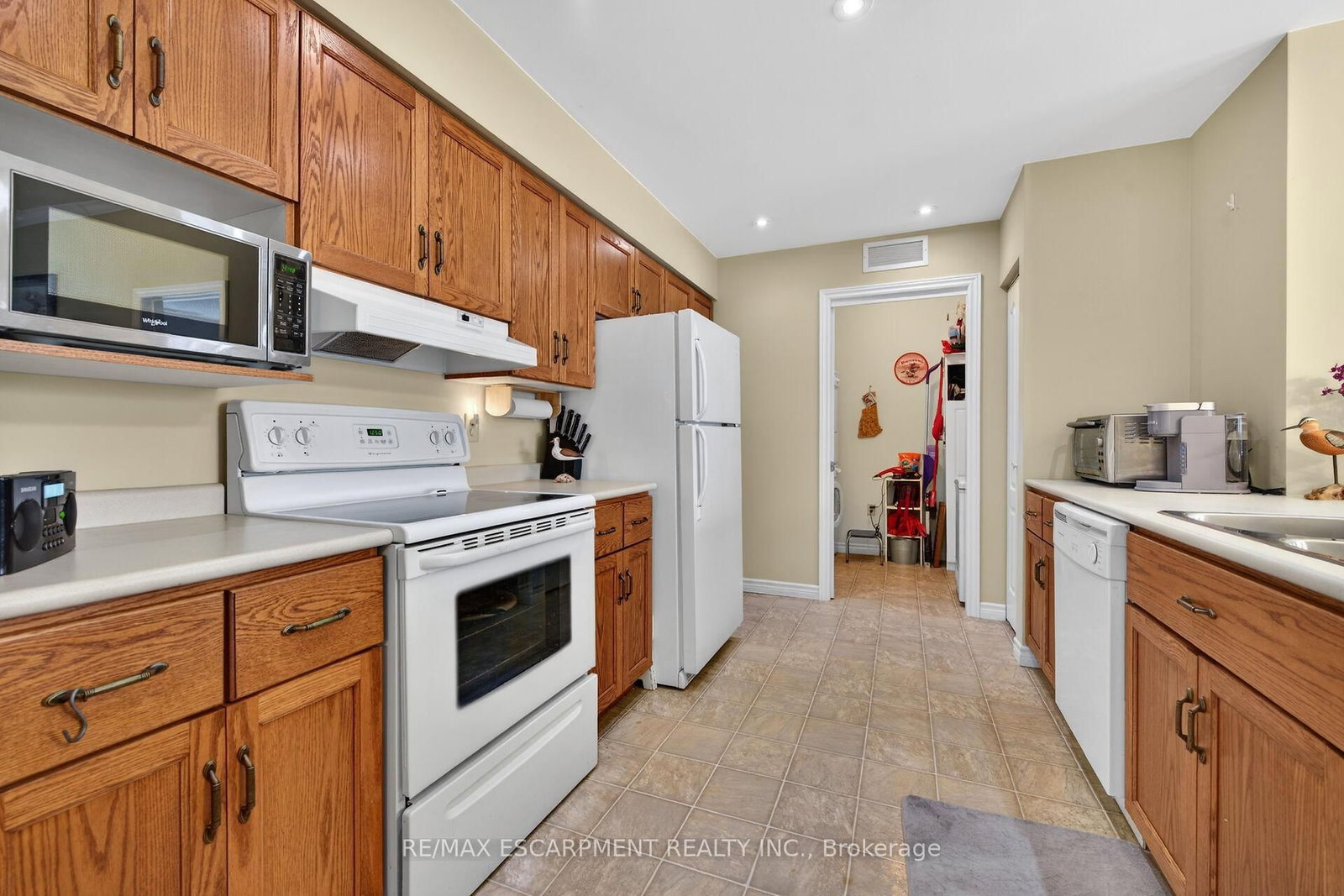 317 W Lock Street, Unit 115 - Photo 10