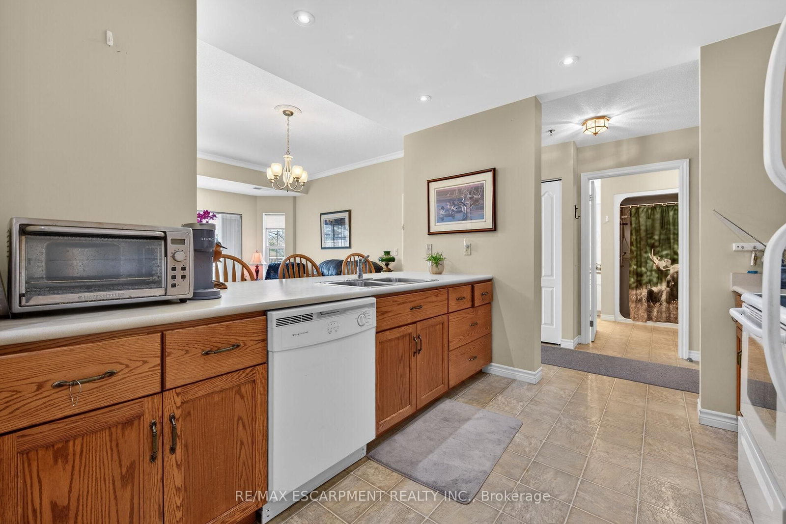 317 W Lock Street, Unit 115 - Photo 12