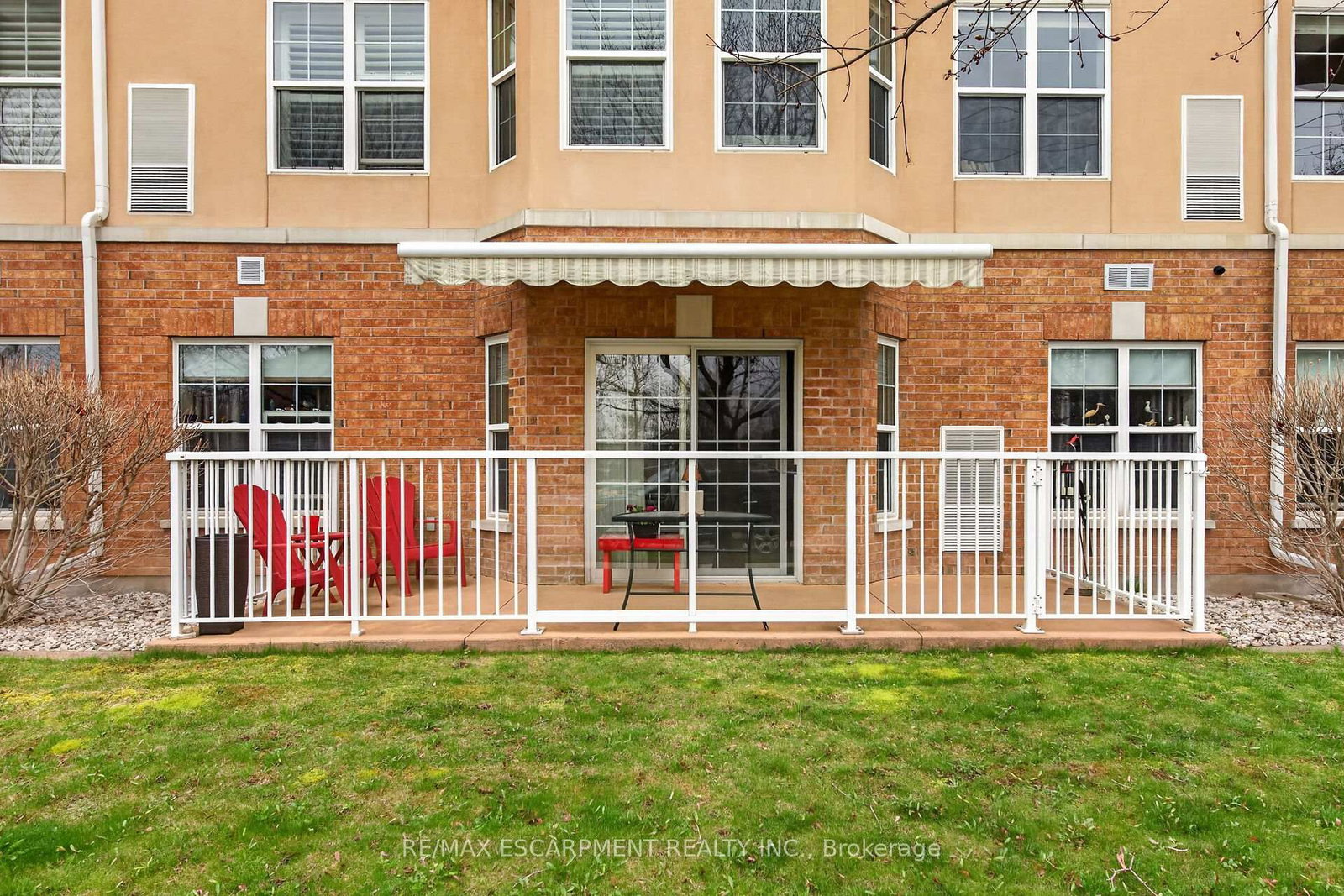 317 W Lock Street, Unit 115 - Photo 23