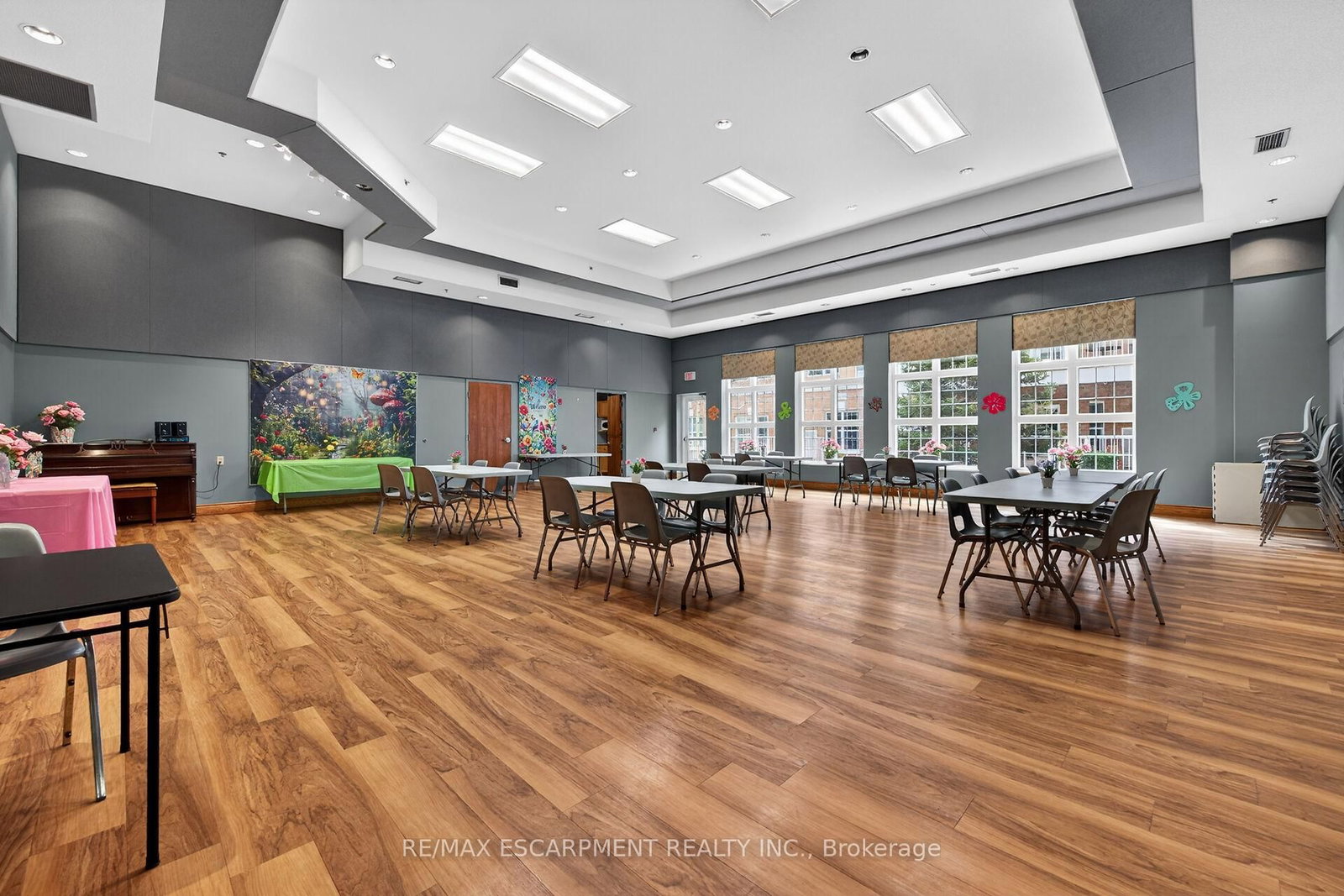 317 W Lock Street, Unit 115 - Photo 26