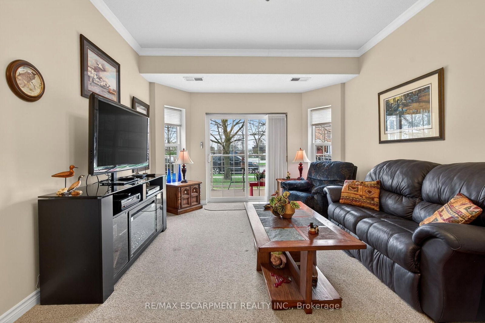 317 W Lock Street, Unit 115 - Photo 3