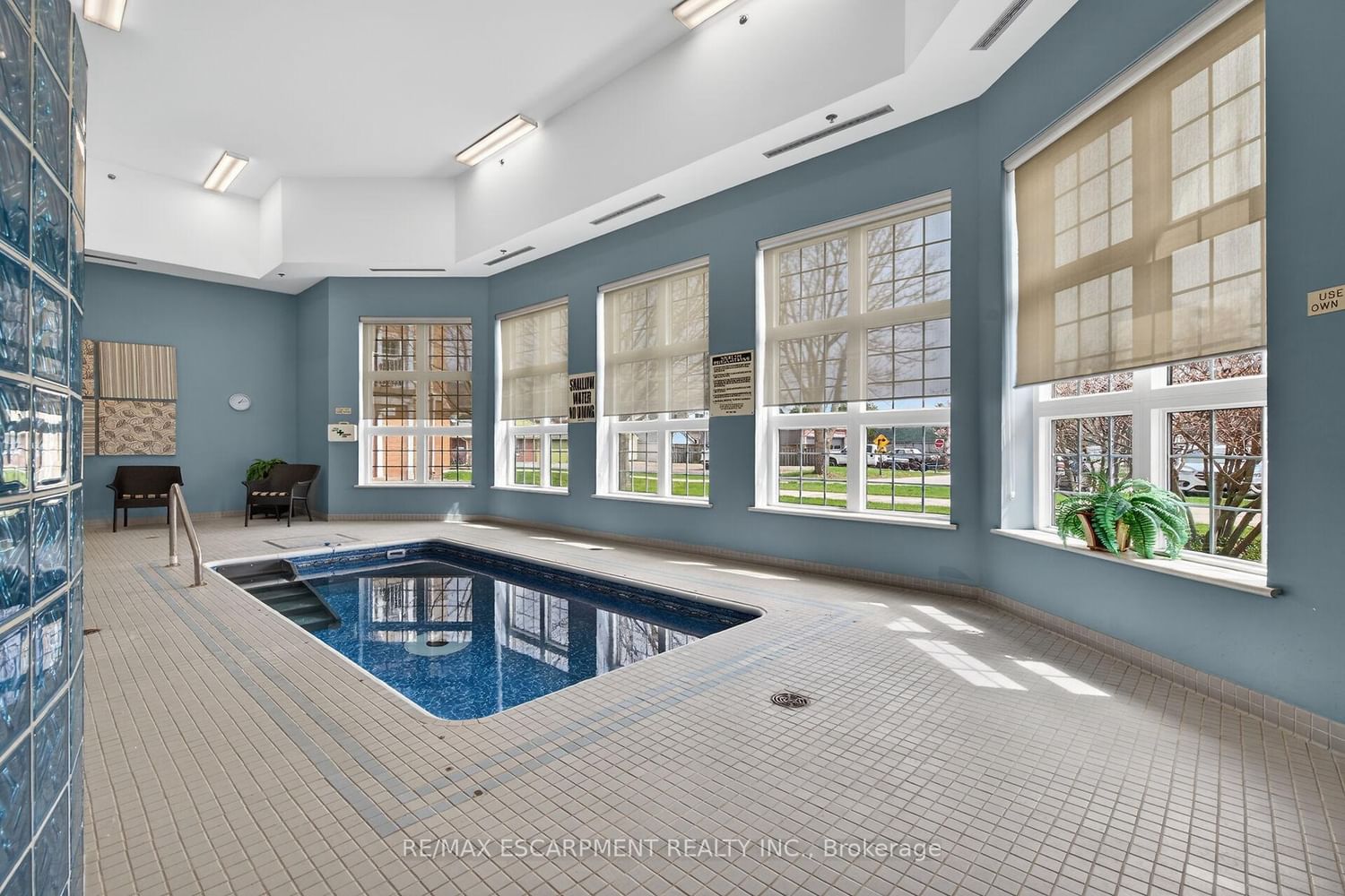 317 W Lock Street, Unit 115 - Photo 37