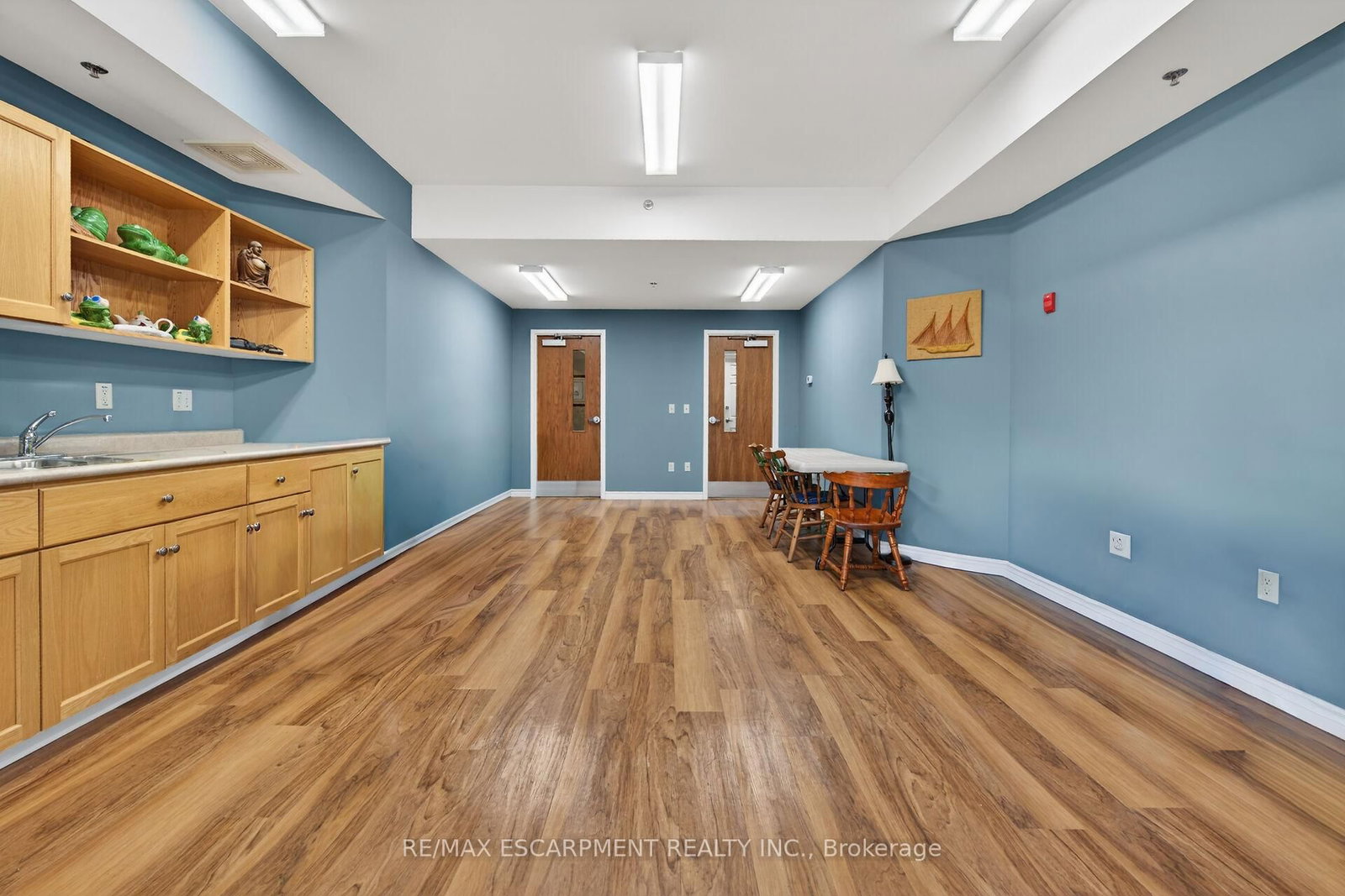 317 W Lock Street, Unit 115 - Photo 40