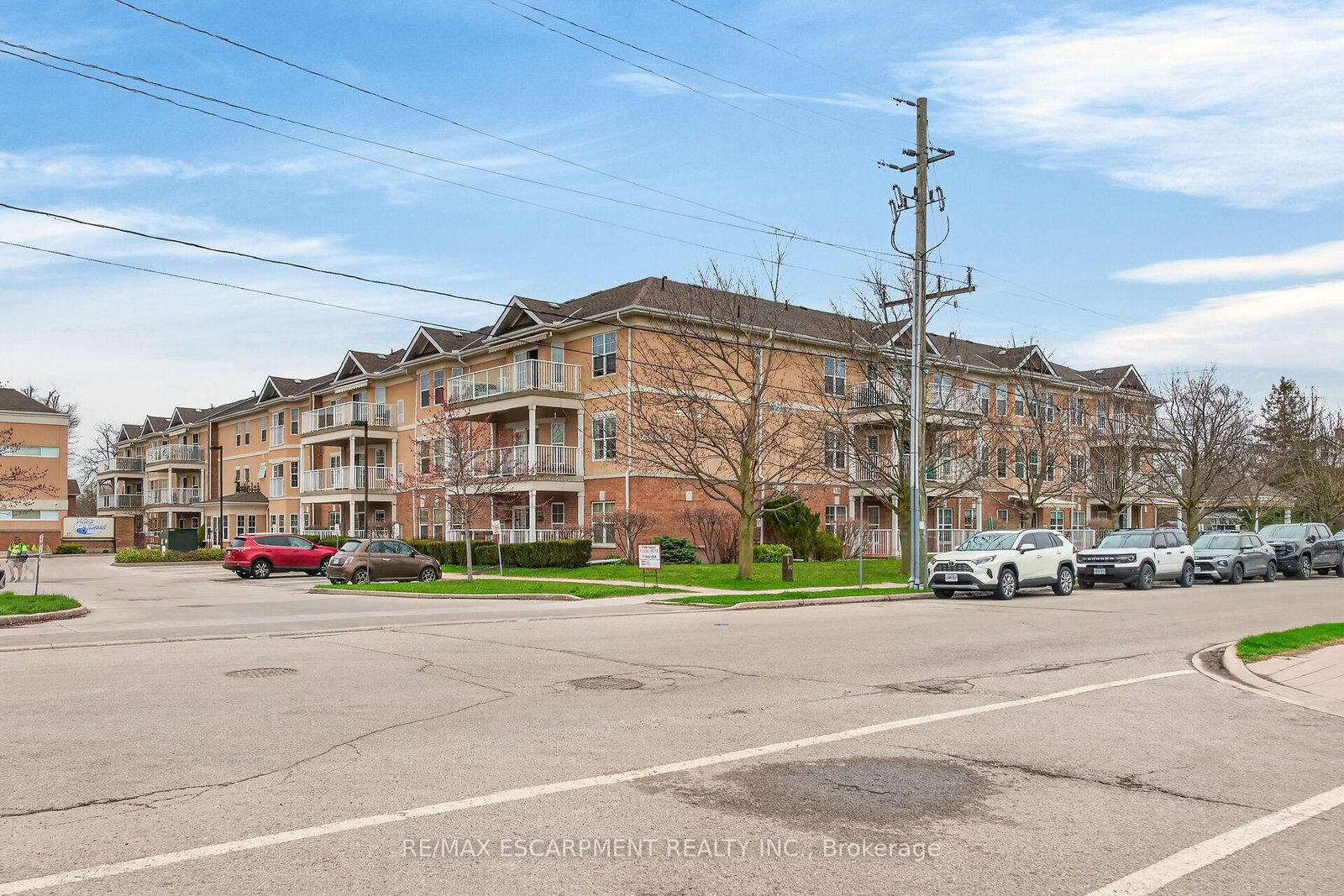 317 W Lock Street, Unit 115 - Photo 42