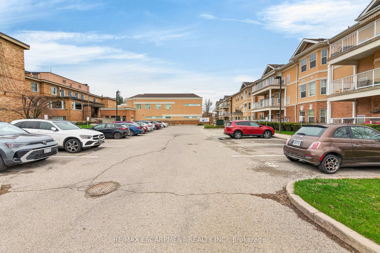 317 W Lock Street, Unit 115 - Photo 43