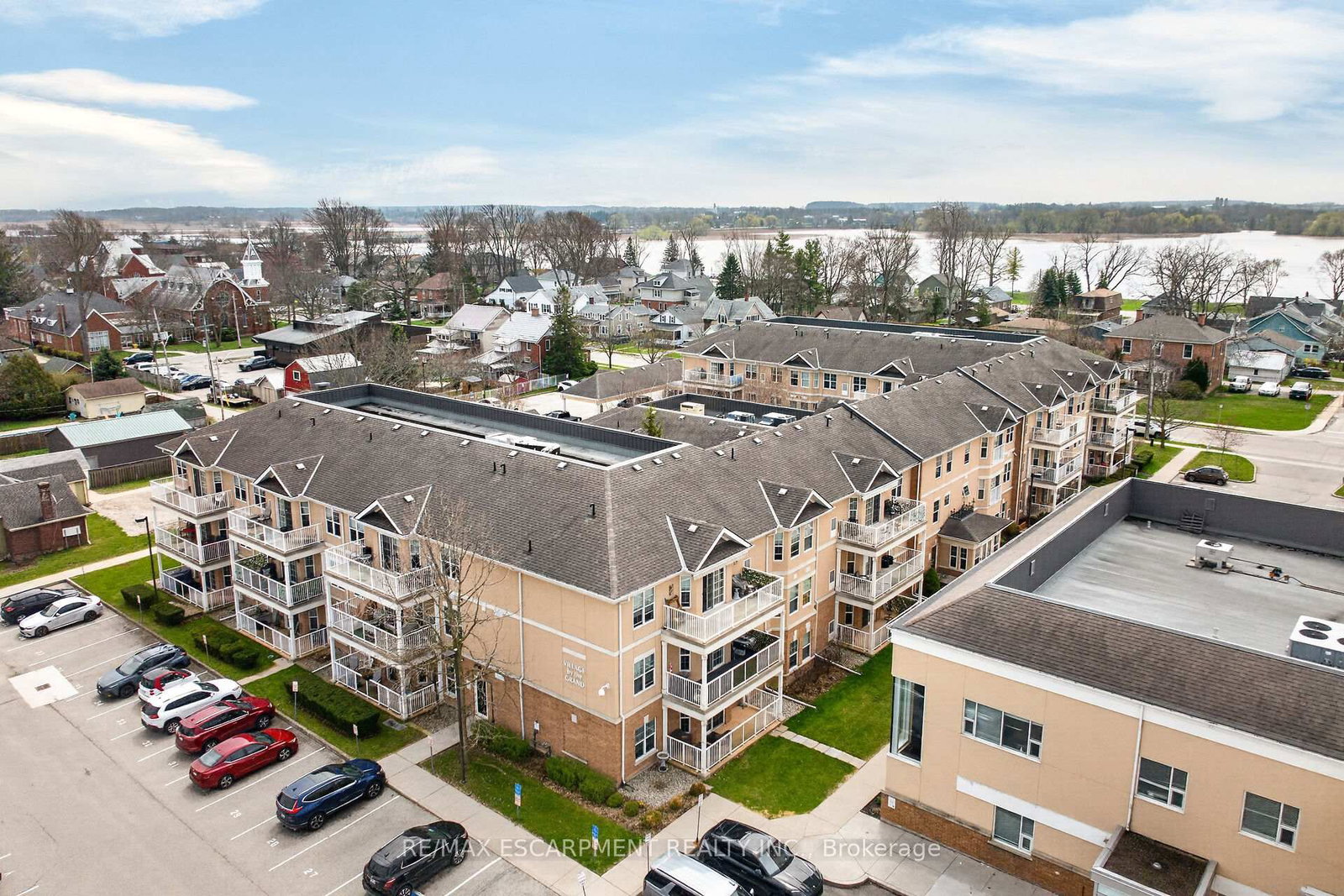 317 W Lock Street, Unit 115 - Photo 46