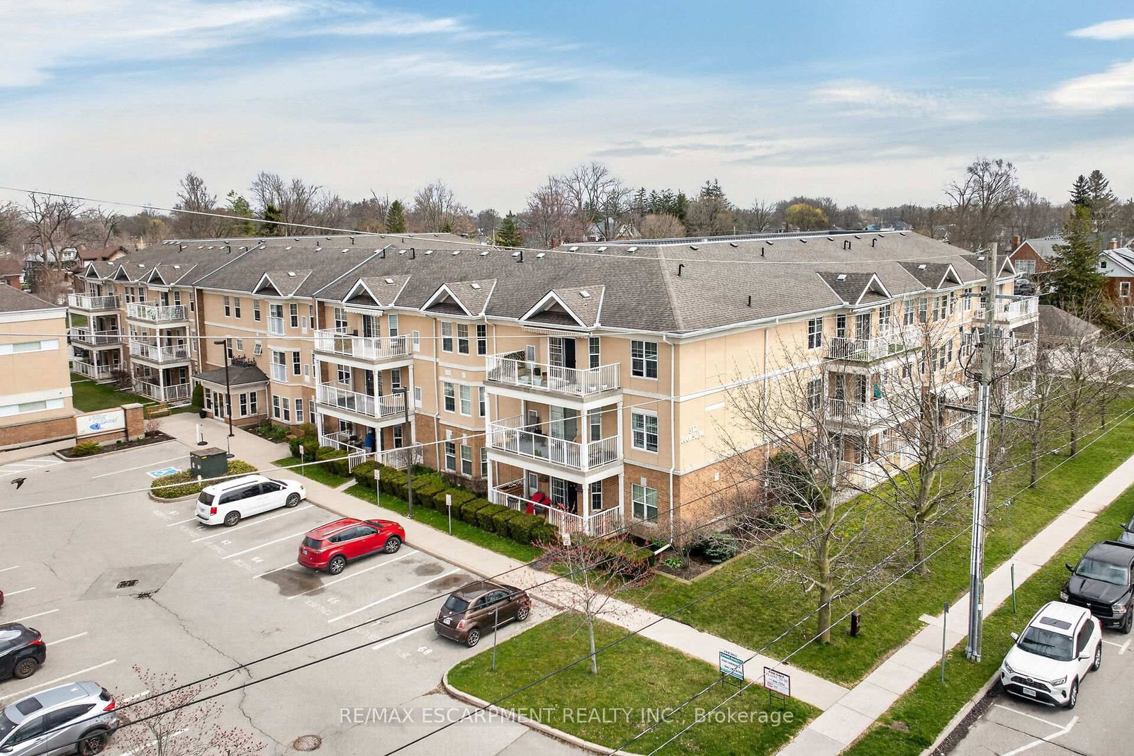 317 W Lock Street, Unit 115 - Photo 47