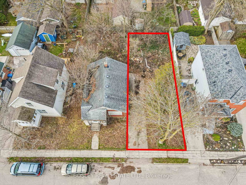 35 Menzie Ave, Guelph, N1E 5X8 | Image 2