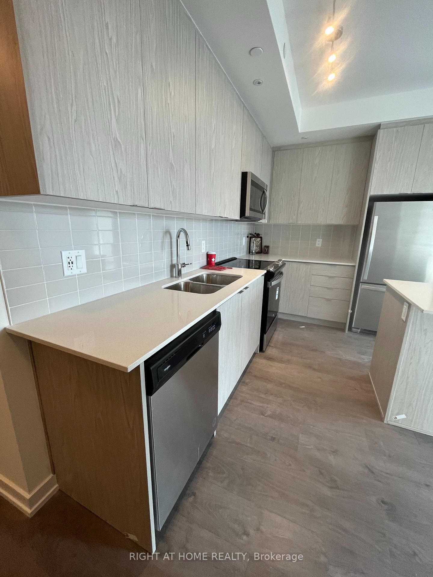 55 Duke Street W, Unit 1501 - Photo 5