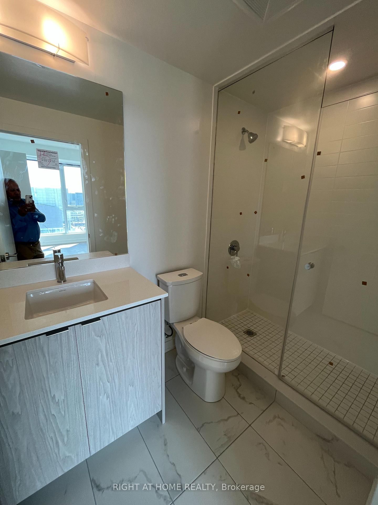 55 Duke Street W, Unit 1501 - Photo 8