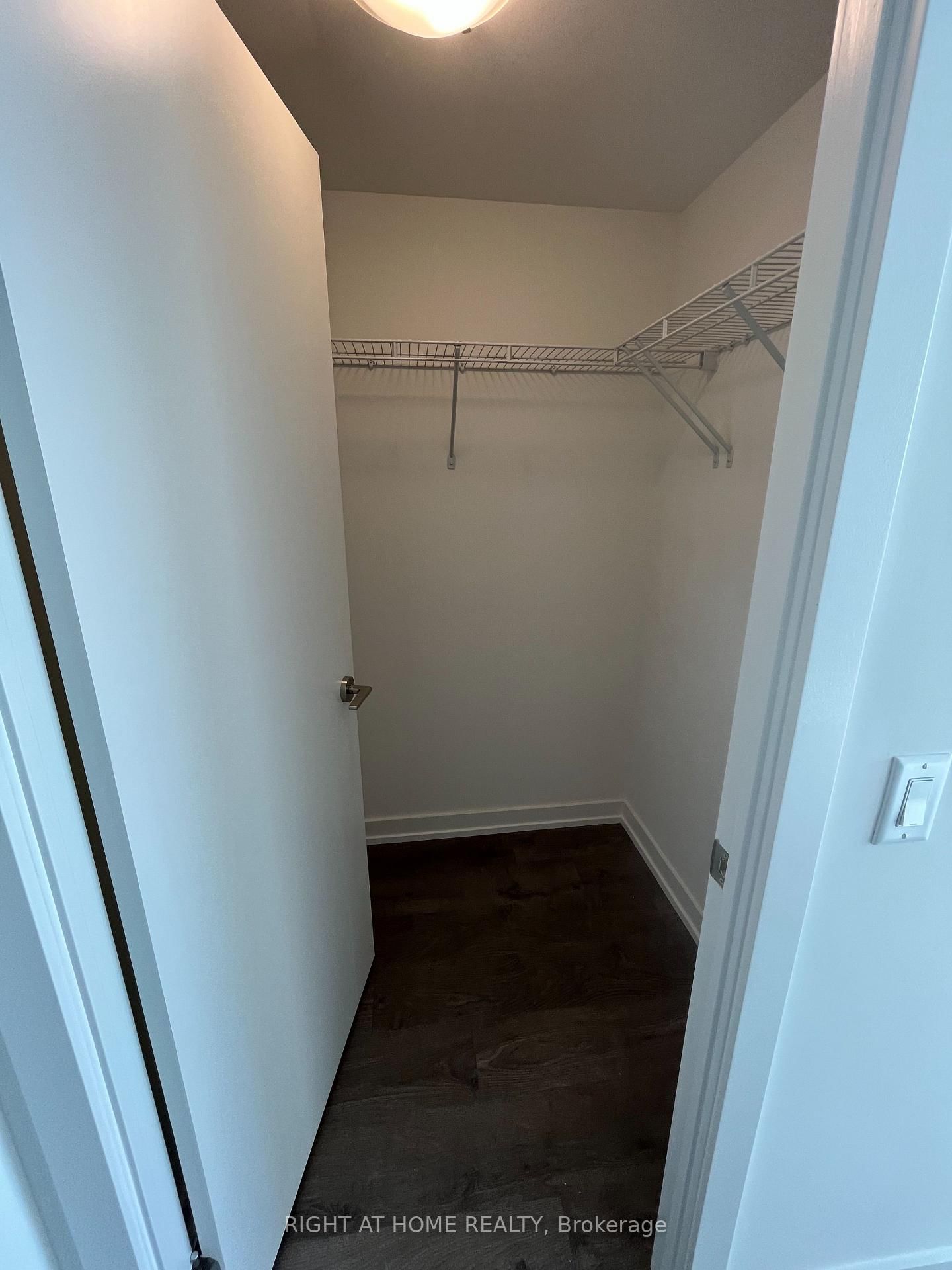 55 Duke Street W, Unit 1501 - Photo 9